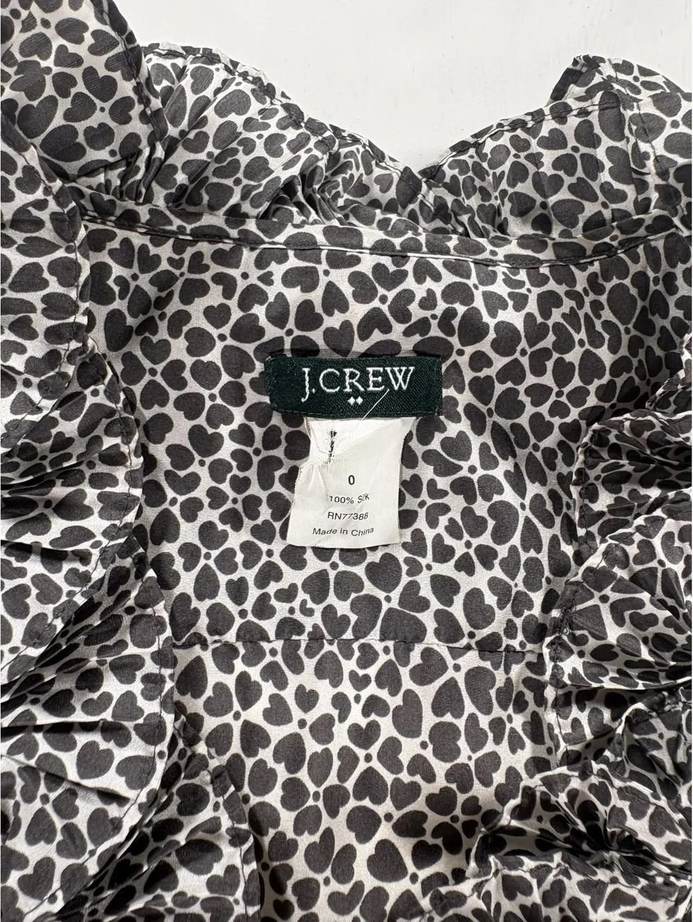 J.Crew 100% Silk Ruffle Sleeveless Blouse Heart Print Gray Black Size 0